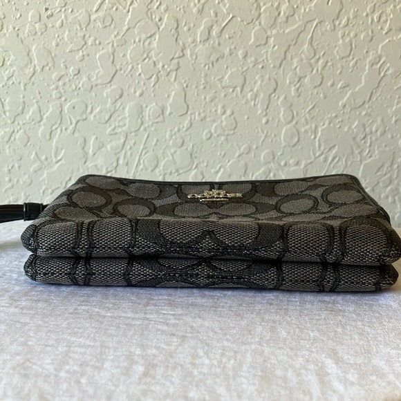 Coach: Black & Gray Signature Double Zip Wristlet- Silver Tone - Picture 11 of 15